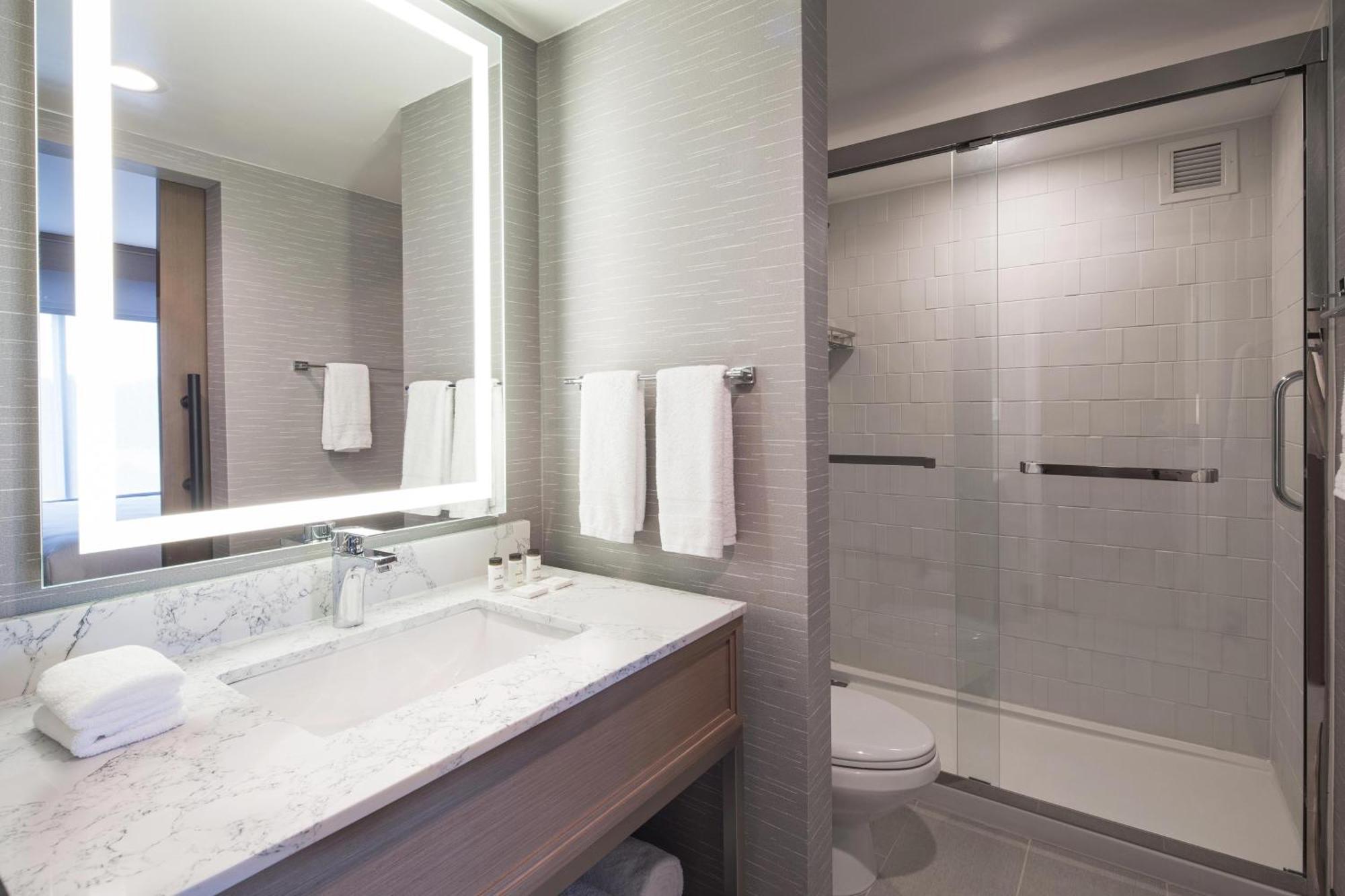 Sheraton Suites Columbus Worthington מראה חיצוני תמונה