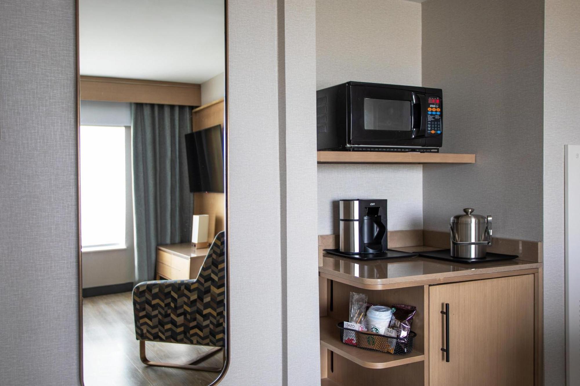 Sheraton Suites Columbus Worthington מראה חיצוני תמונה