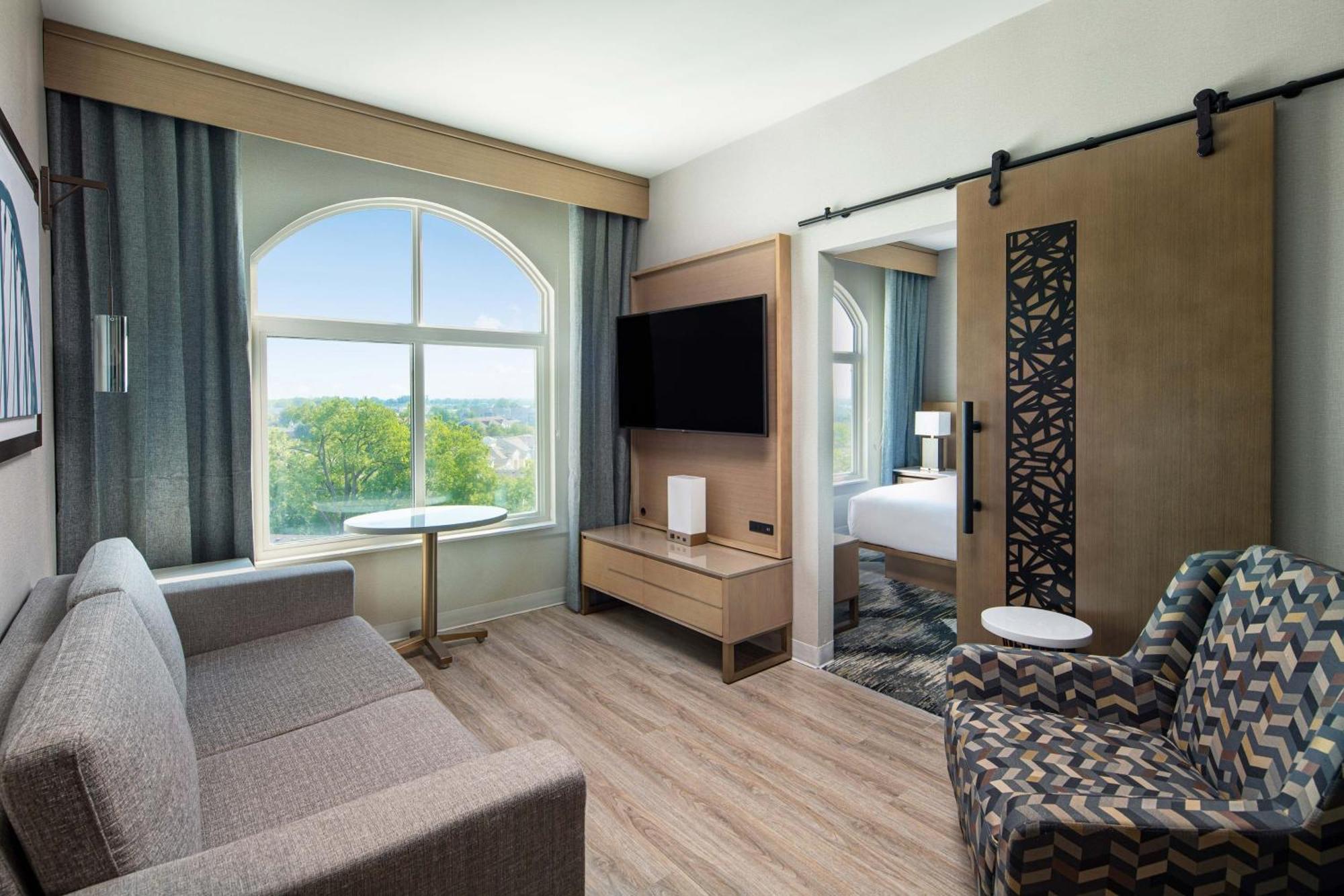 Sheraton Suites Columbus Worthington מראה חיצוני תמונה